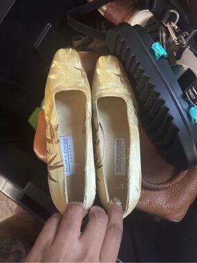 Valerie Stevens Pale Yellow Floral Satin Ballet Flats